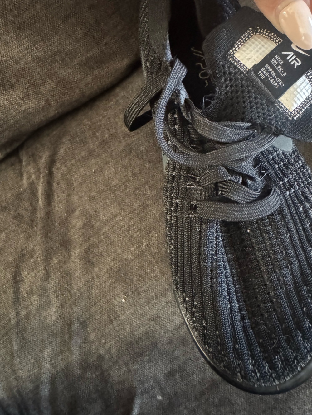 Nike Black Vapormax flyknit - Picture 6 of 7